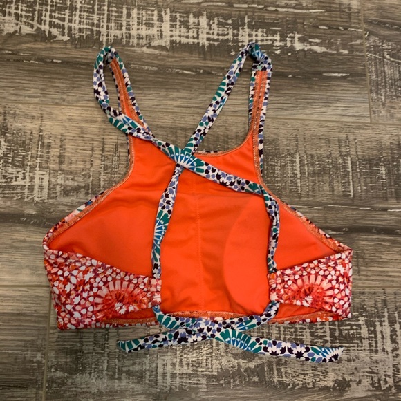 women’s high neck cross back swim top - Picture 2 of 3